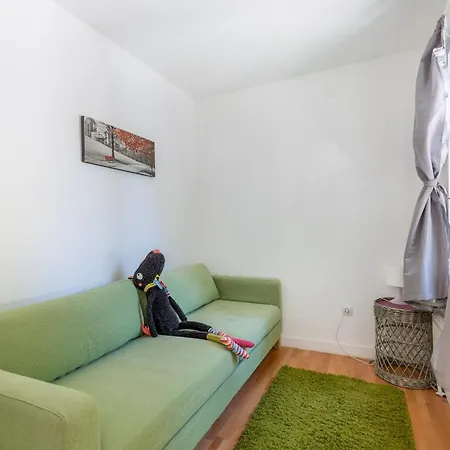 Villa Haz A Pilisben - Mokus Csalad A Kertben